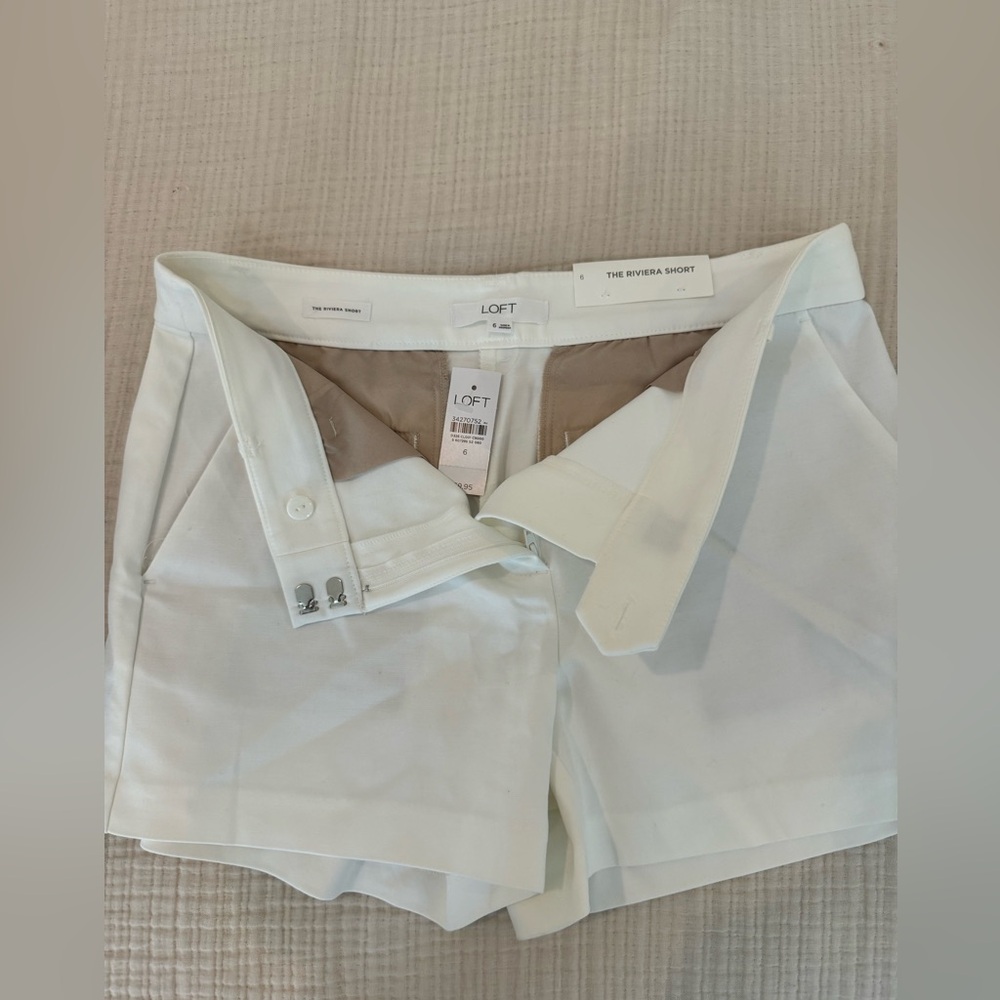 Shorts - Picture 3 of 4